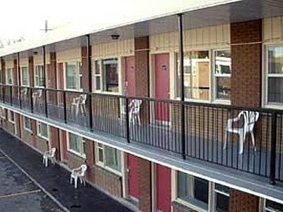 Econo Downtown Lodge